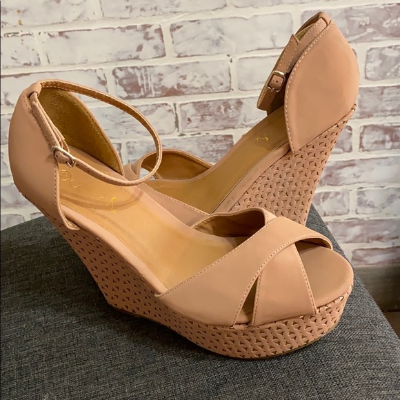 Breton tan wedge sandals - Picture 2 of 4